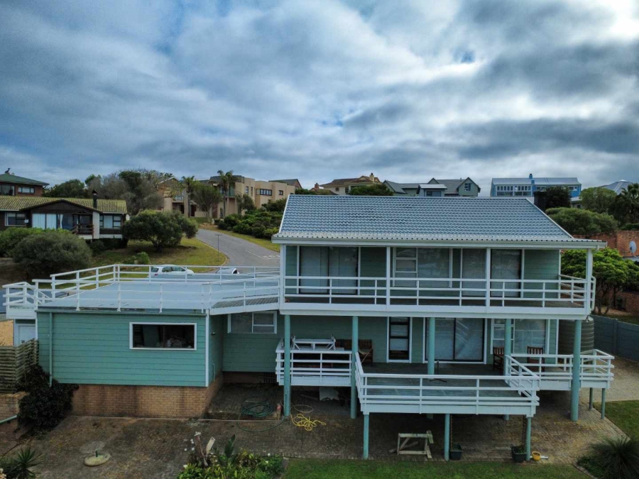 4 Bedroom Property for Sale in Stilbaai Wes Western Cape